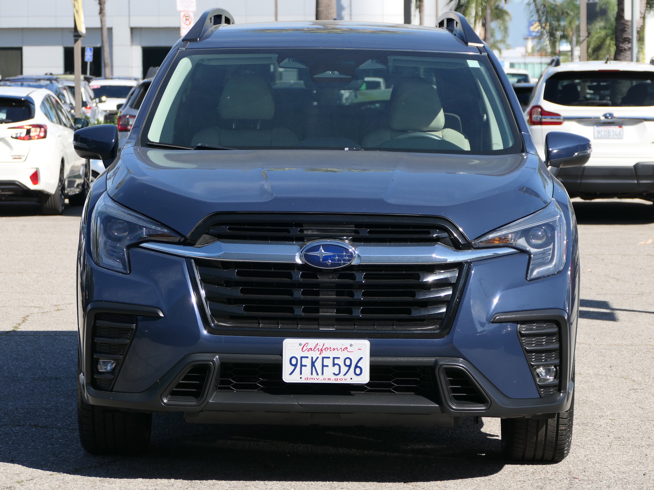 2023 Subaru Ascent Limited 8-Passenger photo 3