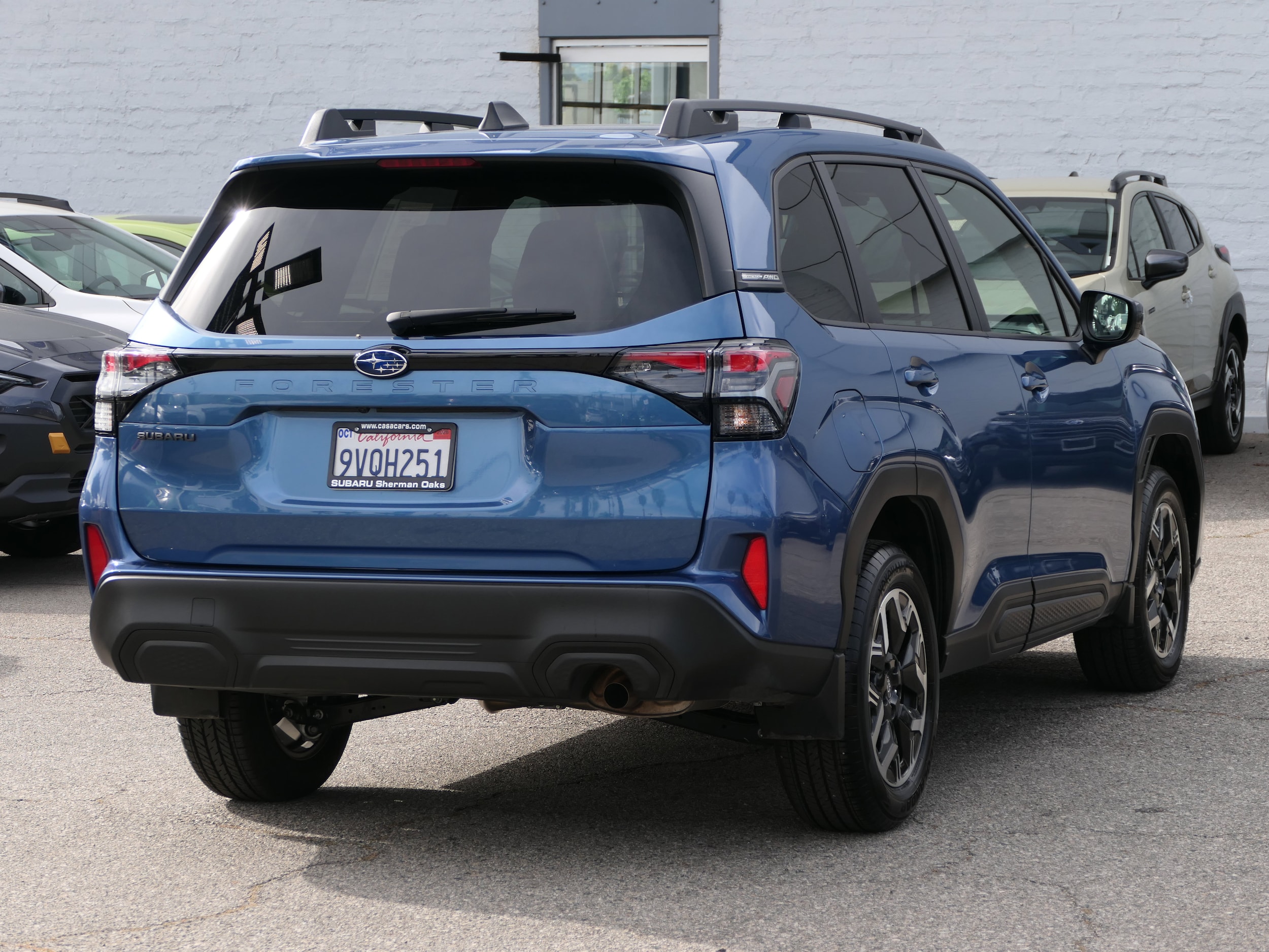 2025 Subaru Forester Premium photo 4