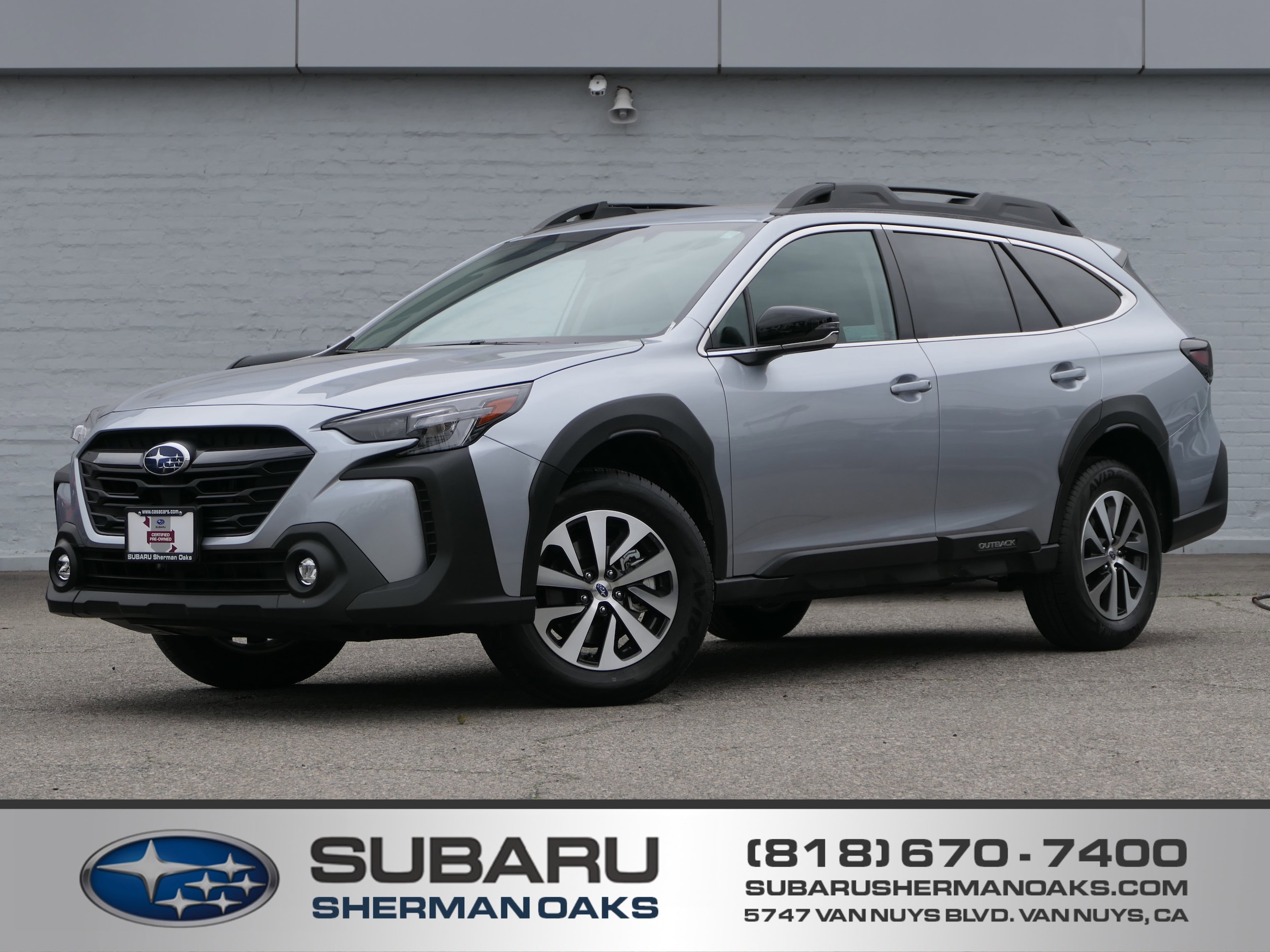 2025 Subaru Outback Premium's photo