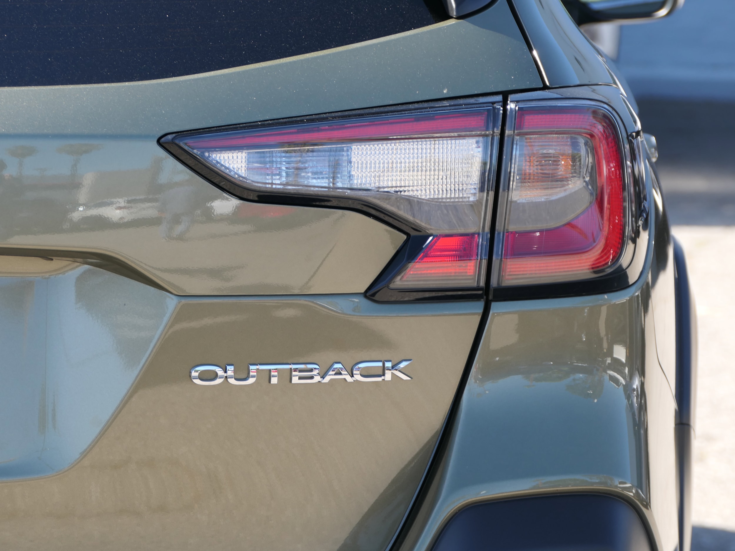 2025 Subaru Outback Premium photo 4