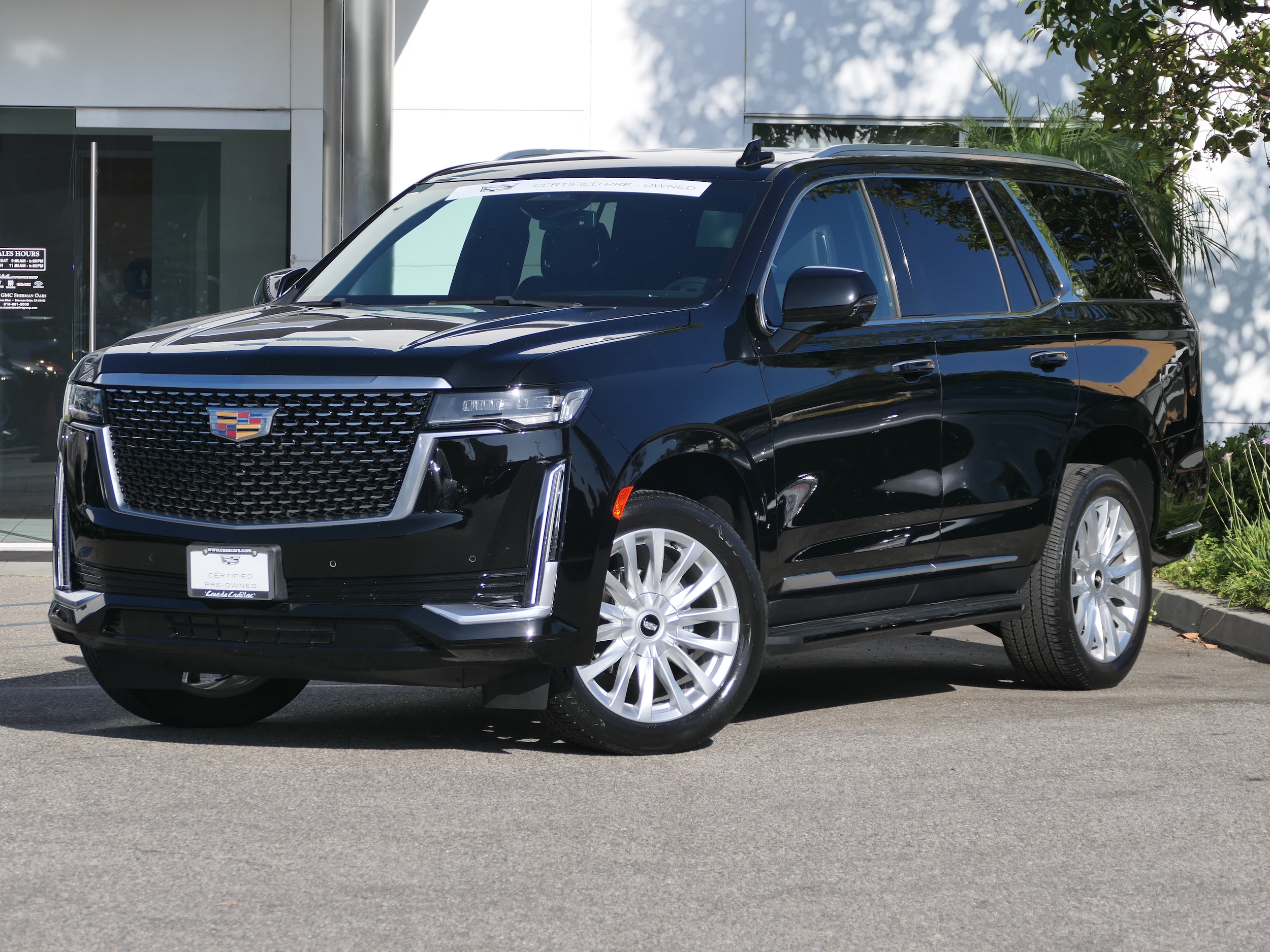  2023 Cadillac Escalade Luxury RWD   