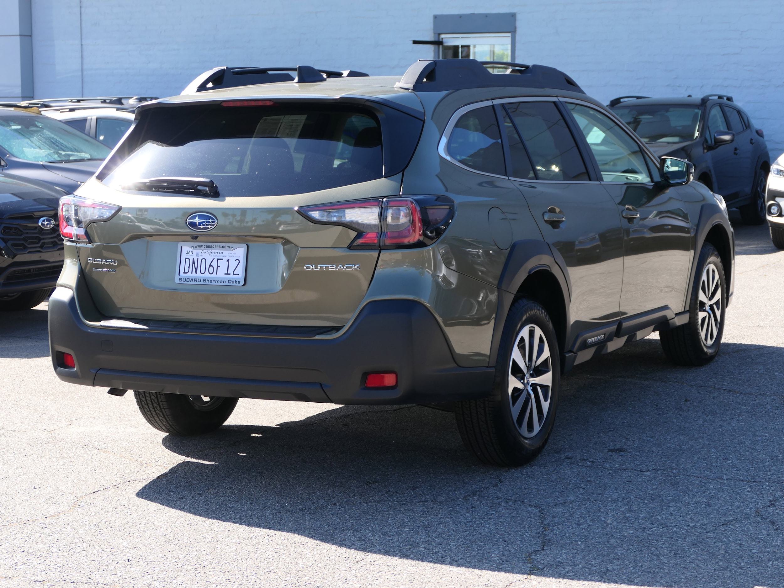 2025 Subaru Outback Premium photo 5