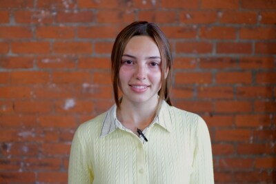 Staff member Elizabeth Keller from c68e48be9777