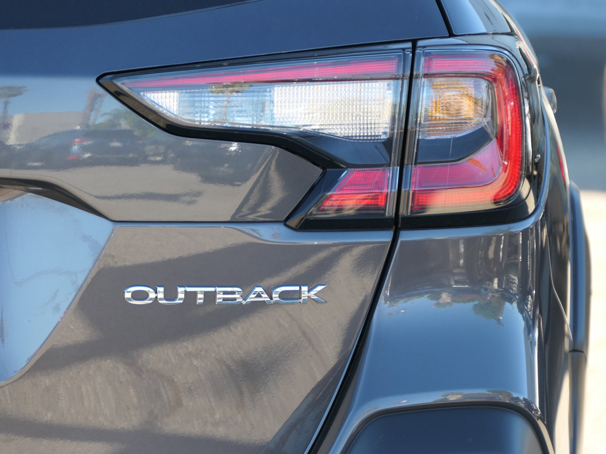 2025 Subaru Outback Premium photo 4