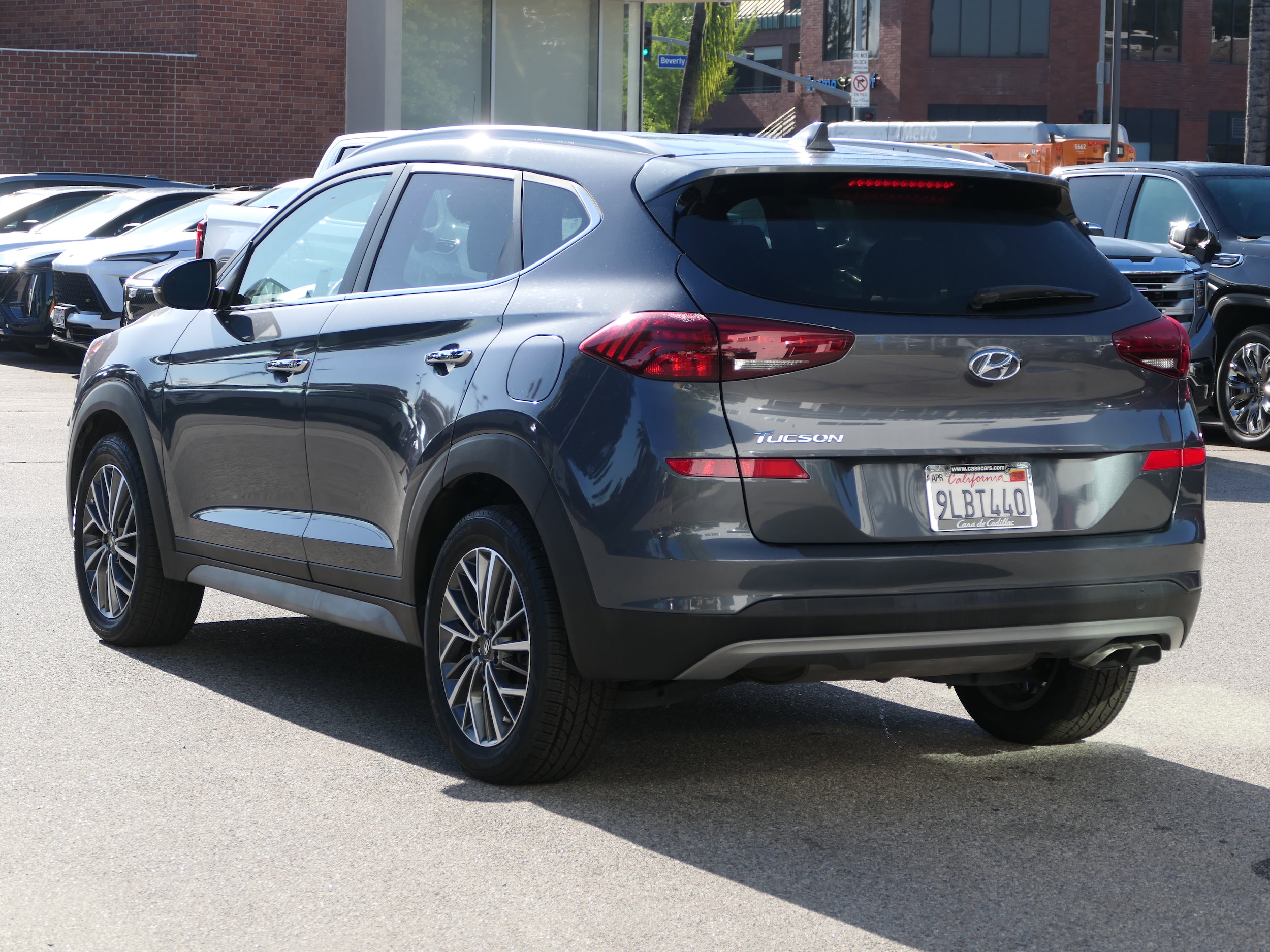 2021 Hyundai Tucson Limited photo 2