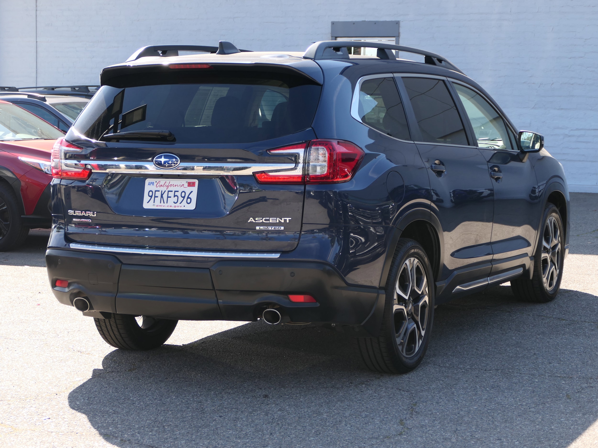 2023 Subaru Ascent Limited 8-Passenger photo 5