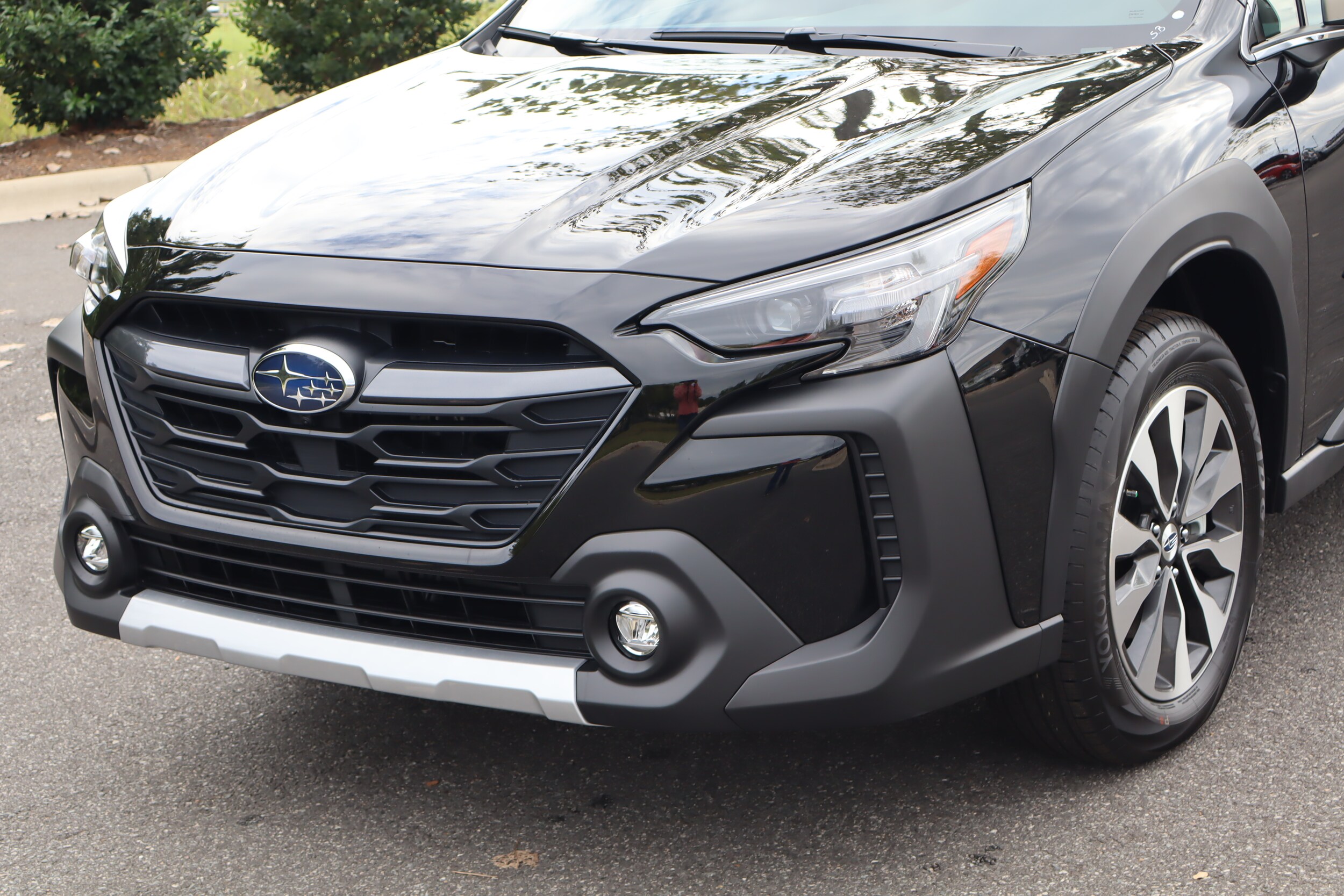2025 Subaru Outback Touring XT photo 3