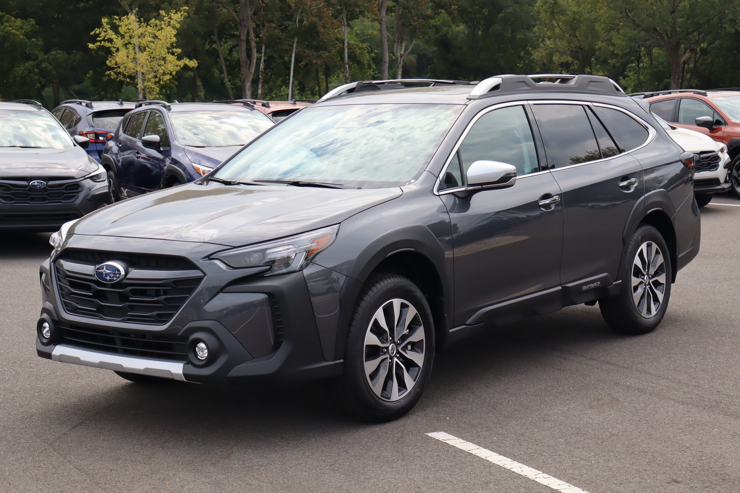 2025 Subaru Outback Touring photo 2