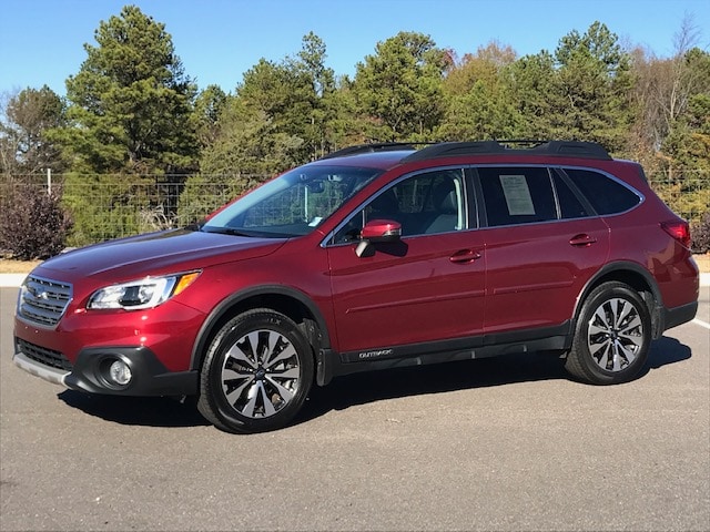 2015 Subaru Outback Limited's photo