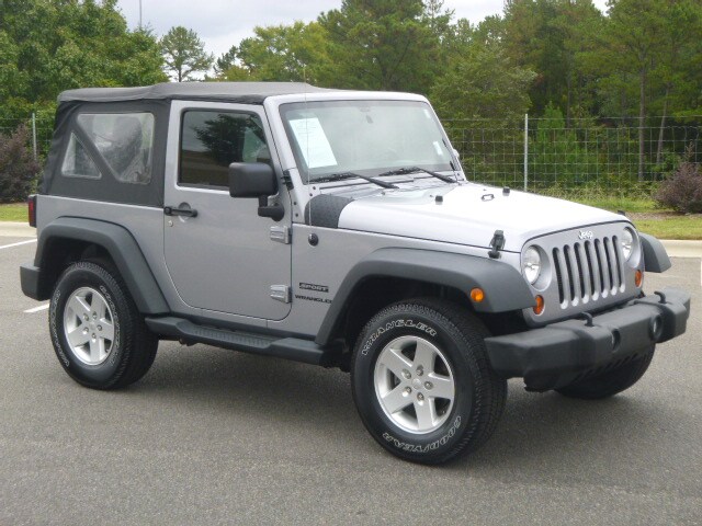2013 Jeep Wrangler Sport photo 2