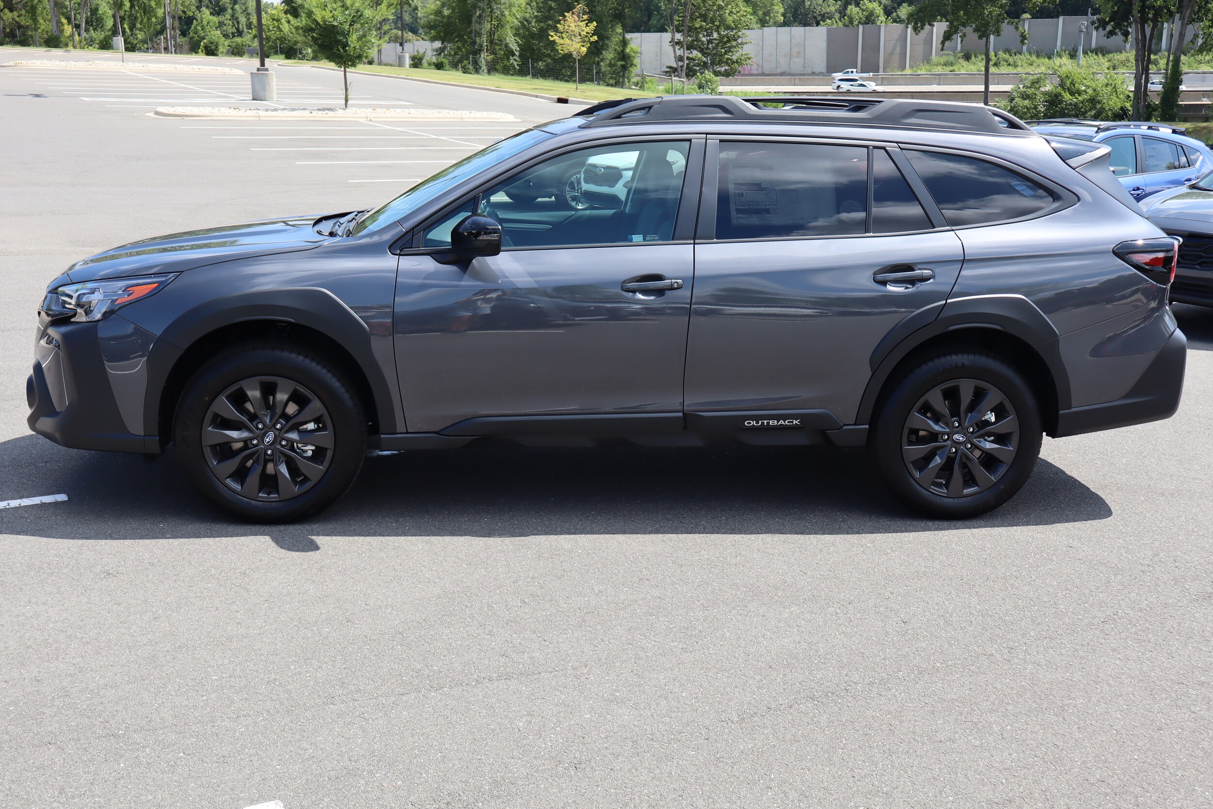 2025 Subaru Outback Onyx Edition photo 4