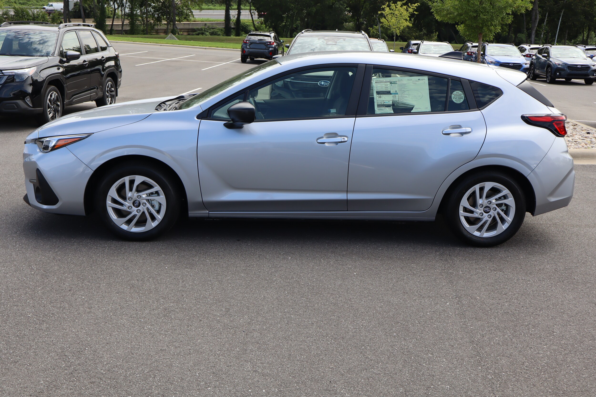 2025 Subaru Impreza Base photo 4