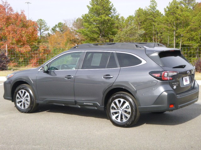 2025 Subaru Outback Premium photo 3