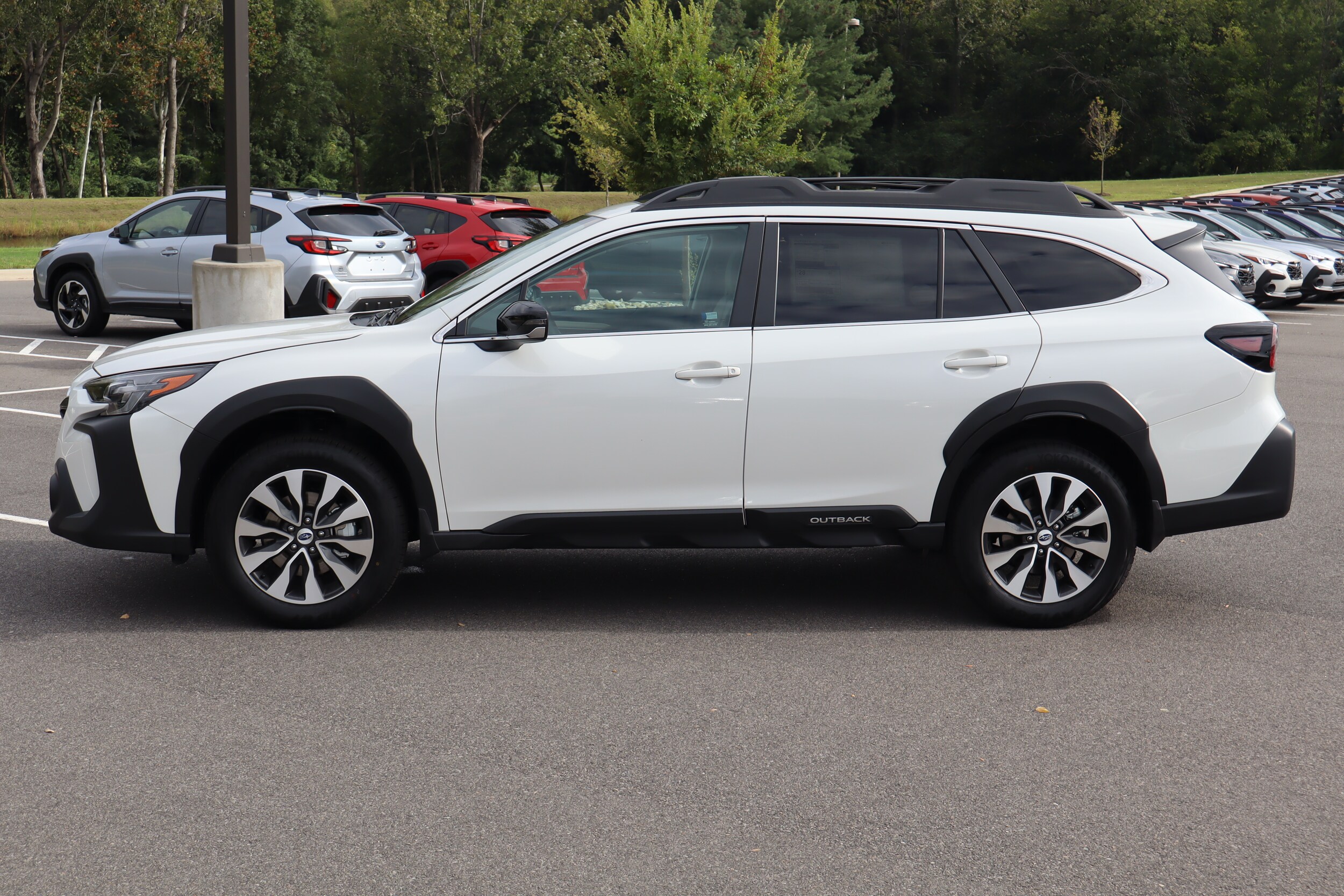 2025 Subaru Outback Limited photo 4