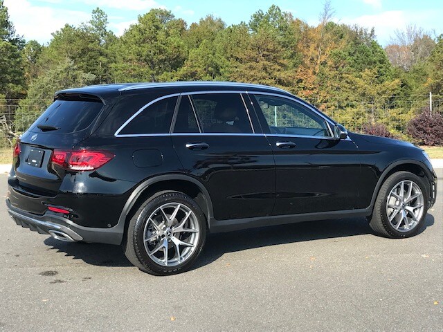 2022 Mercedes Benz GLC 300 photo 4