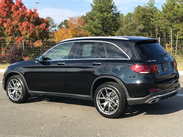 2022 Mercedes Benz GLC 300 photo 3