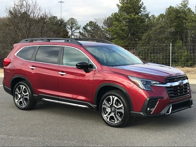 2025 Subaru Ascent Touring's photo