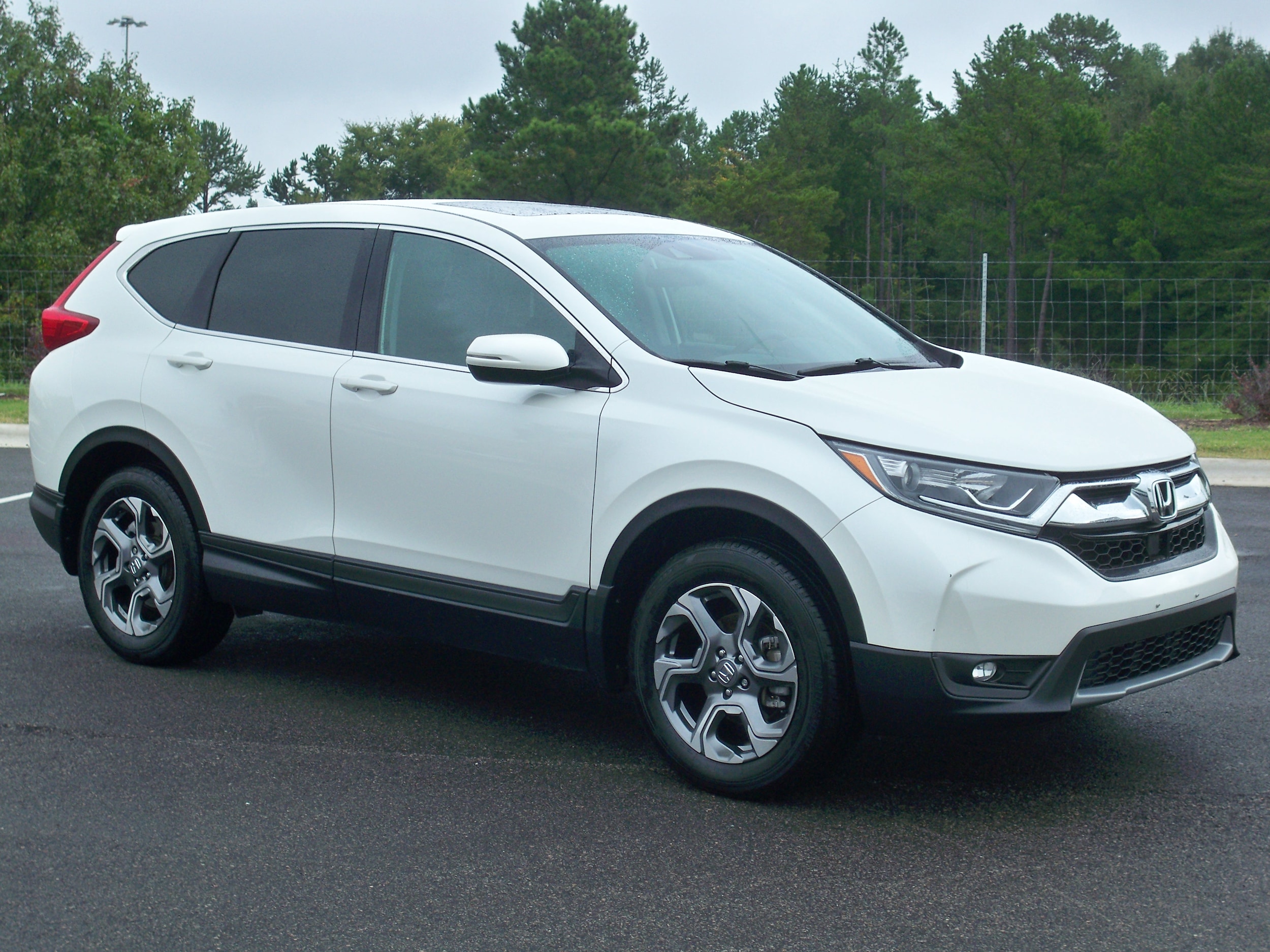 Used 2018 Honda CR-V EX with VIN 2HKRW2H55JH678717 for sale in Pineville, NC