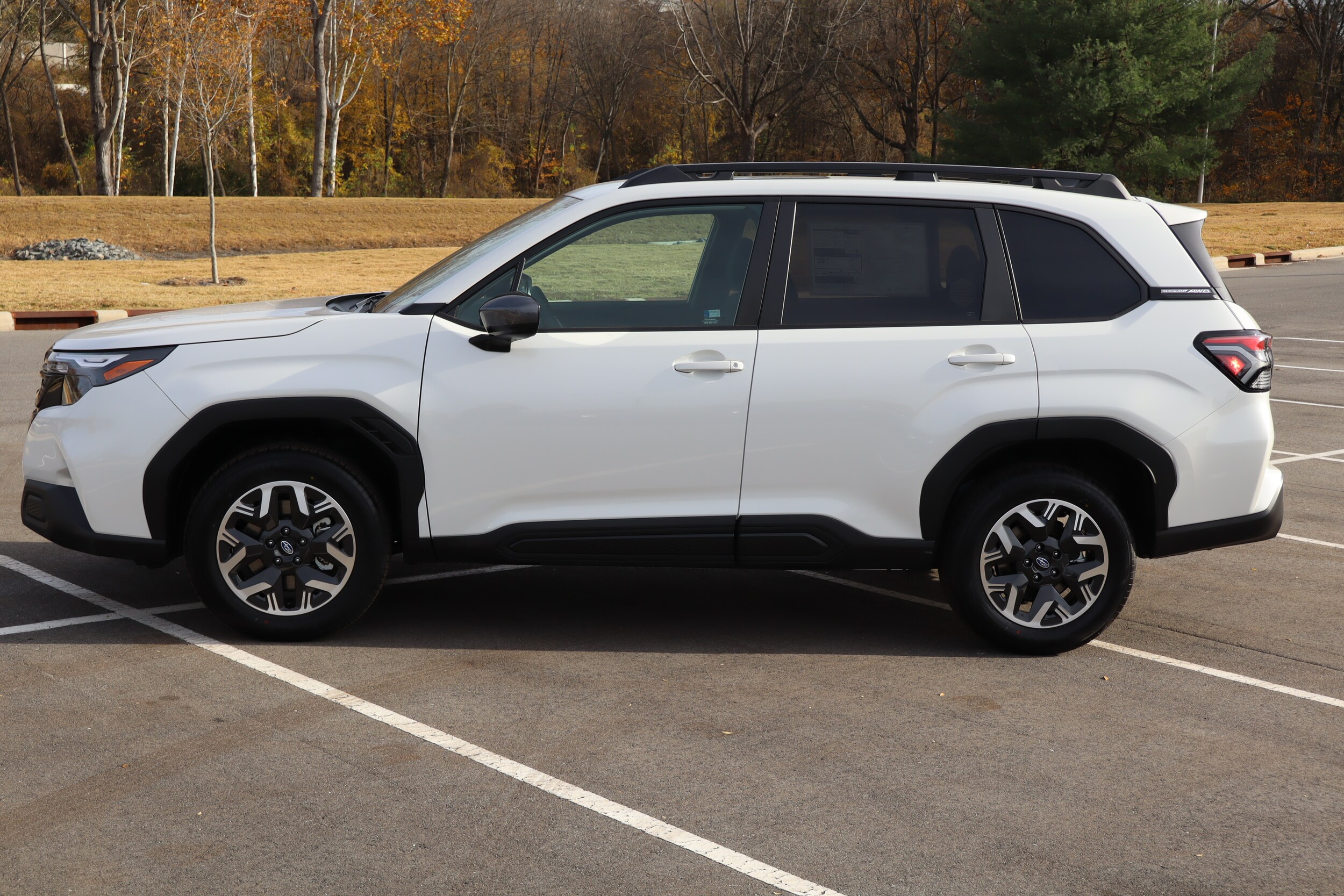 2026 Subaru Forester Premium photo 4