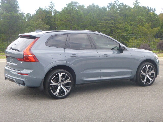 2023 Volvo XC60 Recharge Hybrid Ultimate photo 4