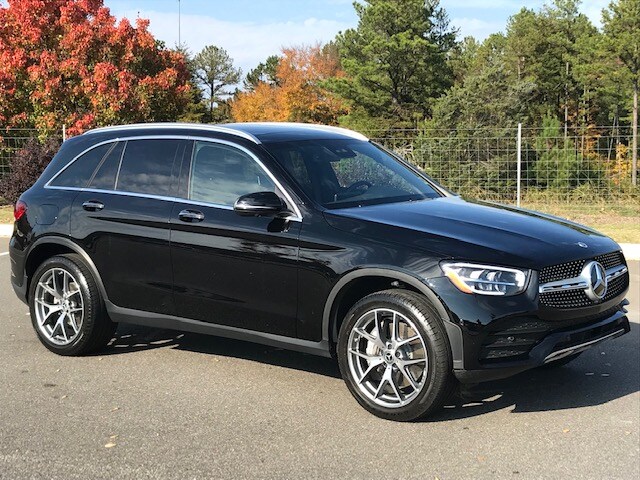 2022 Mercedes Benz GLC 300 photo 2