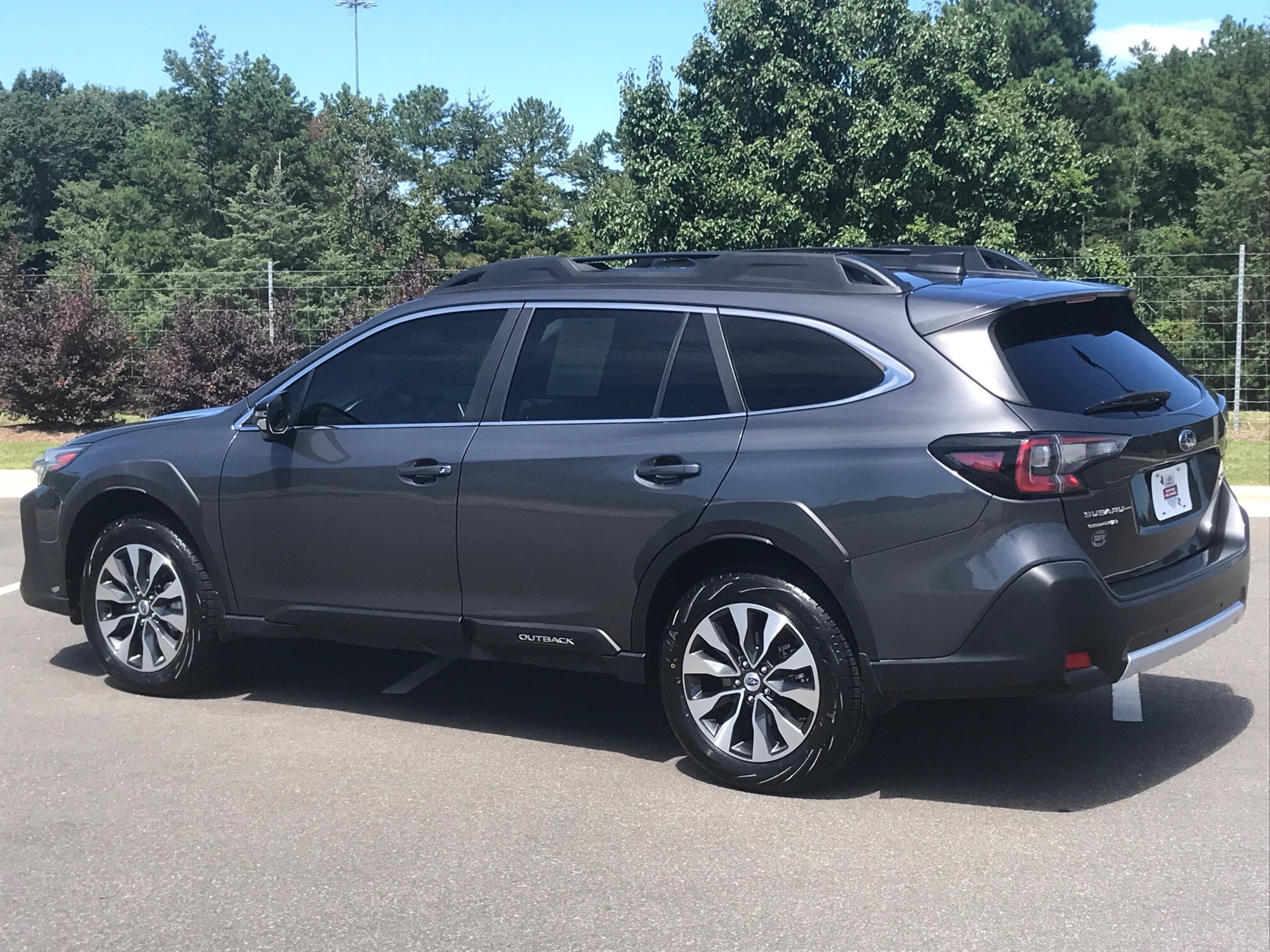 2023 Subaru Outback Limited photo 4
