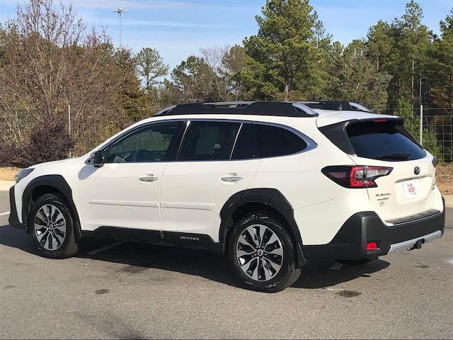 2023 Subaru Outback Touring XT photo 4