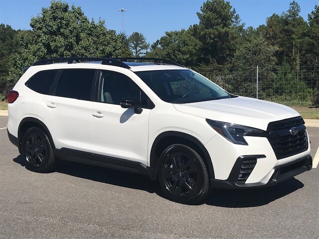 2023 Subaru Ascent Onyx Edition photo 2