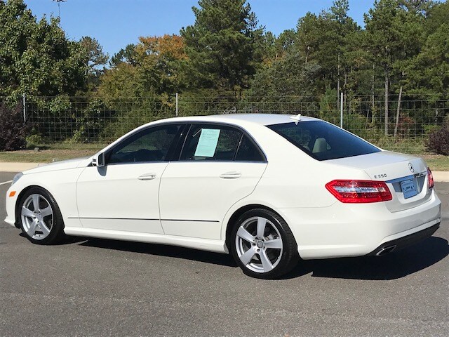 2010 Mercedes Benz E 350 Sedan photo 4
