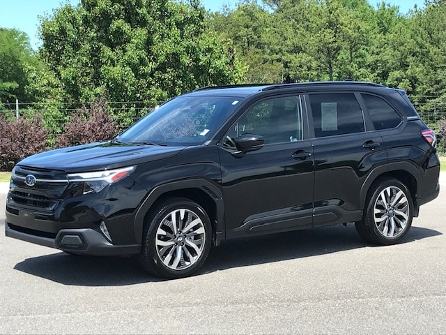 2025 Subaru Forester Touring's photo