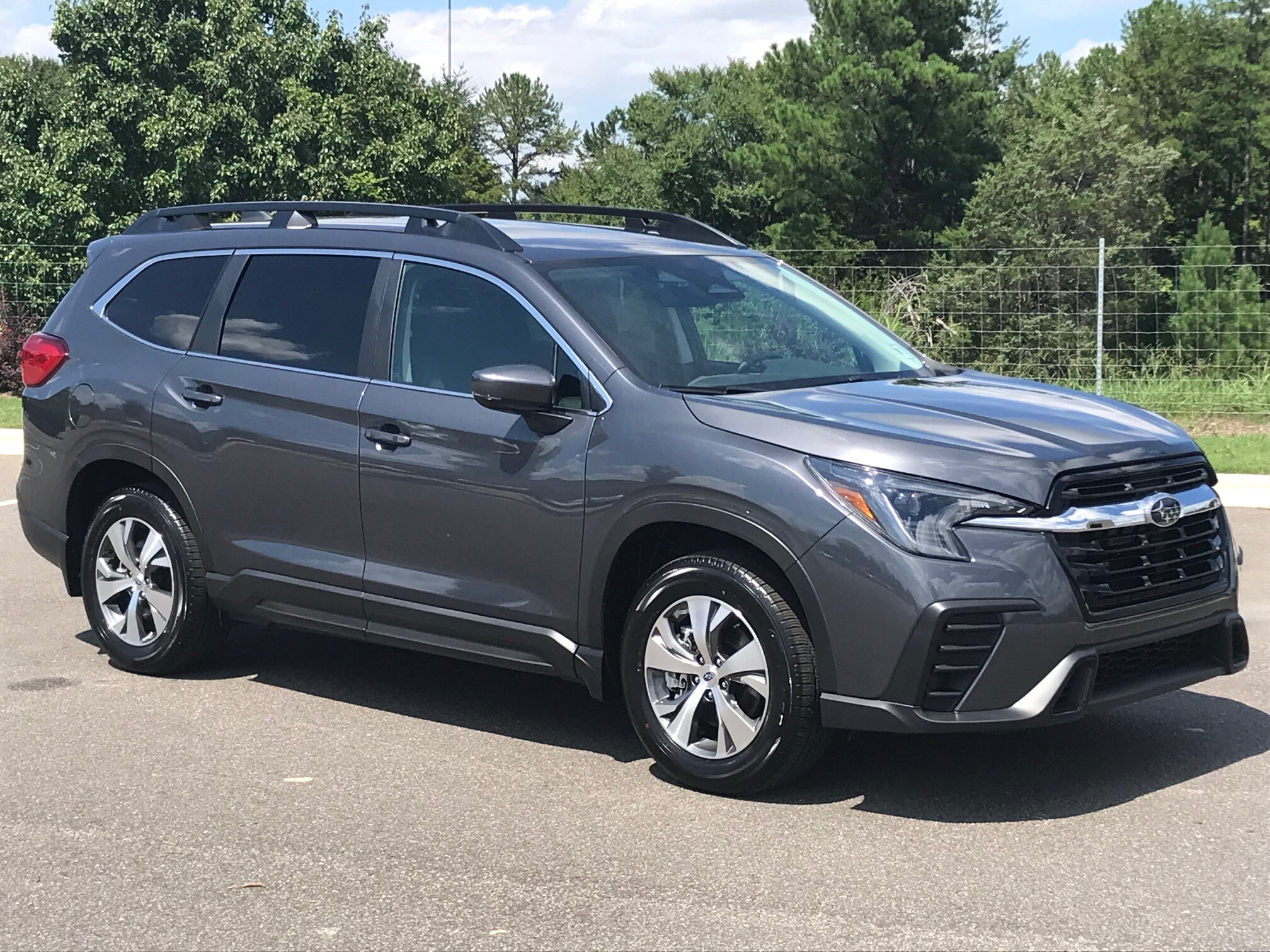 2025 Subaru Ascent Premium photo 2