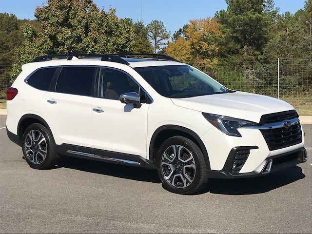 2023 Subaru Ascent Touring photo 2