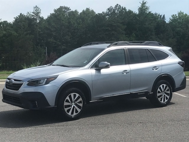 2020 Subaru Outback Premium's photo