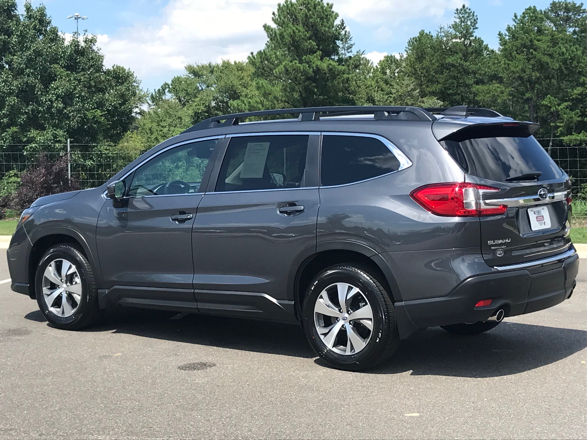 2025 Subaru Ascent Premium photo 4