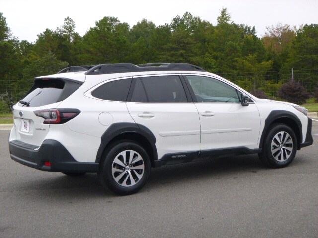 2023 Subaru Outback Premium photo 3