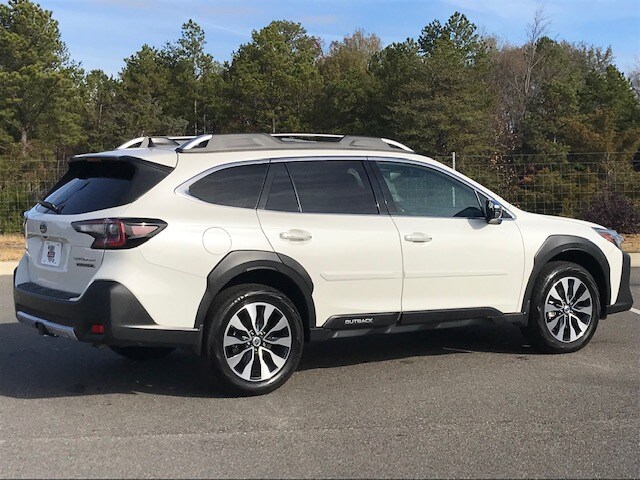 2023 Subaru Outback Touring XT photo 3