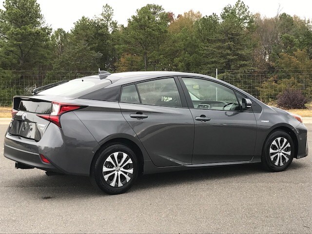 2022 Toyota Prius XLE AWD-e photo 3