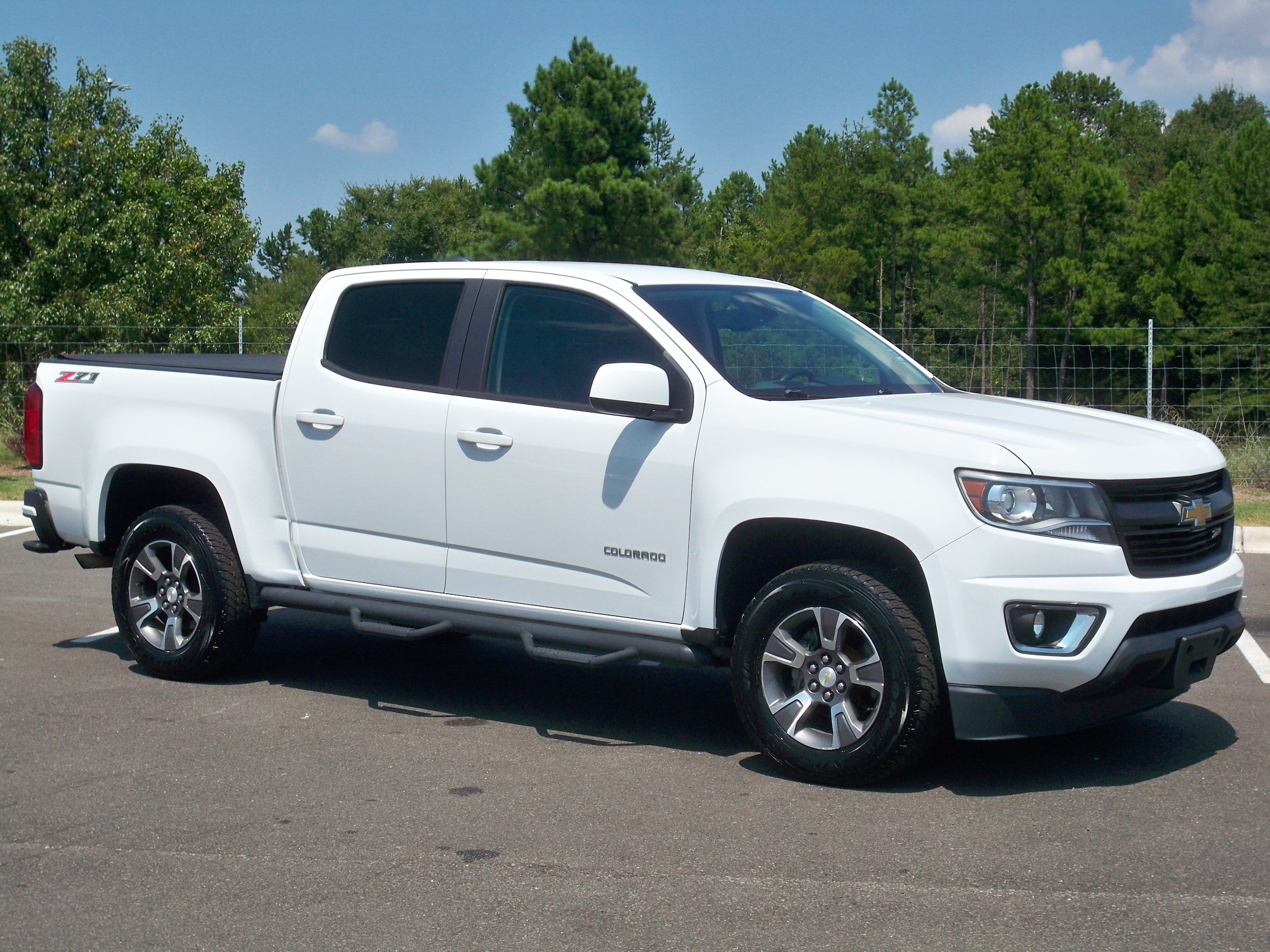 Used 2016 Chevrolet Colorado Z71 with VIN 1GCGTDE30G1367825 for sale in Pineville, NC