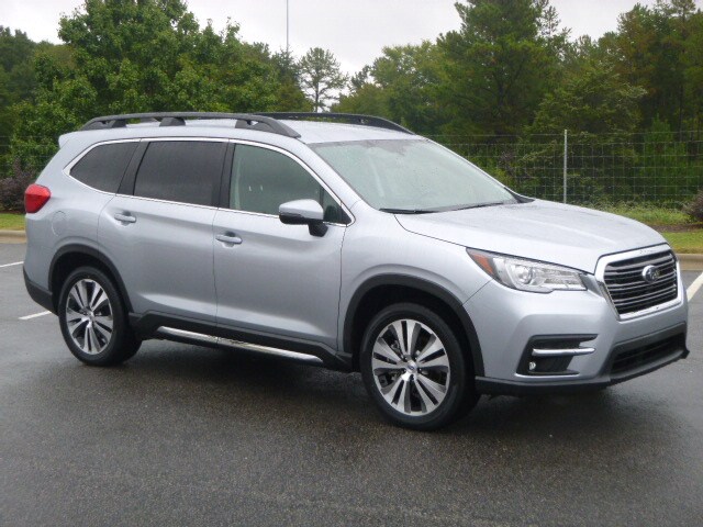 2022 Subaru Ascent Limited photo 2