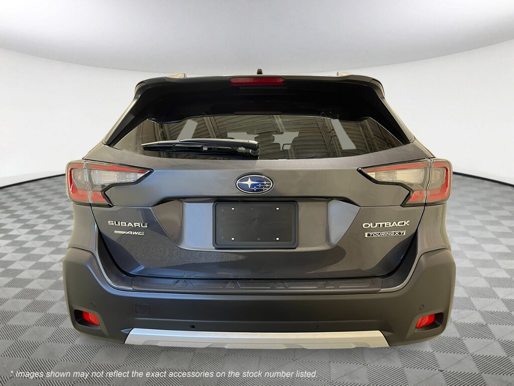 2025 Subaru Outback Touring XT photo 3