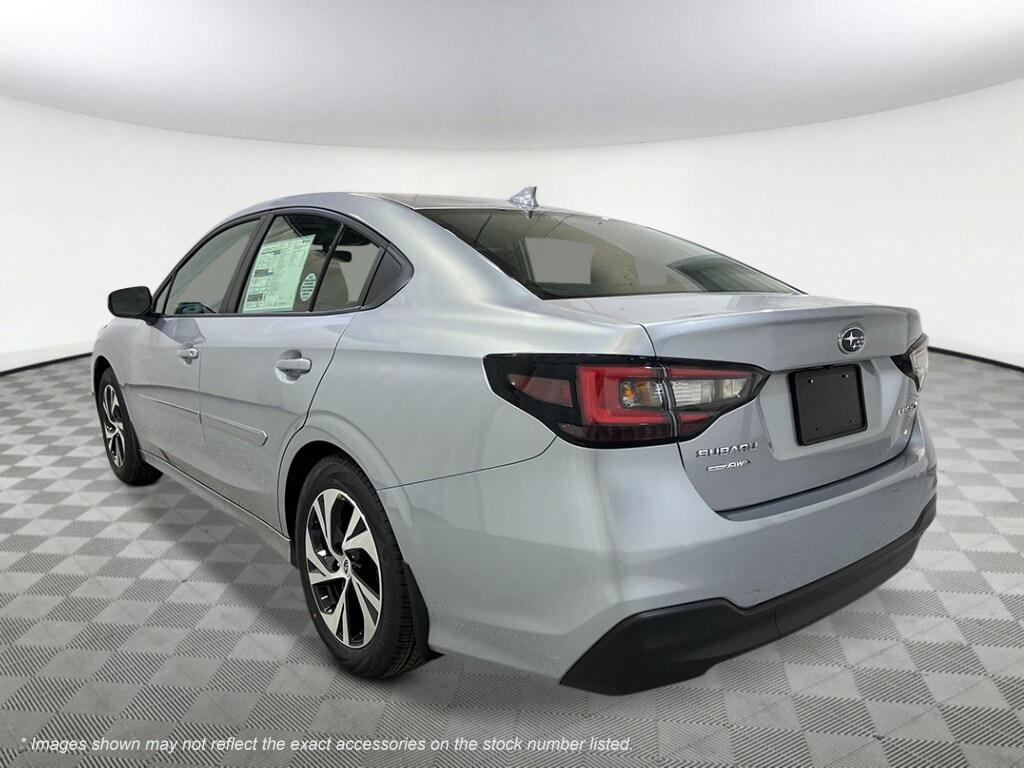 2025 Subaru Legacy Premium photo 3