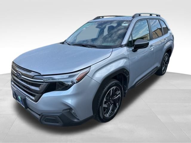 2025 Subaru Forester Limited Base photo 3