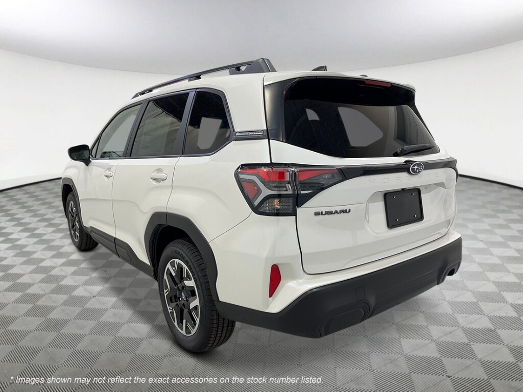 2025 Subaru Forester Premium photo 2