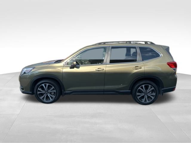 2022 Subaru Forester Limited photo 2