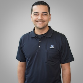 Staff member Alyson Dos Santos from 57b593fff0ff