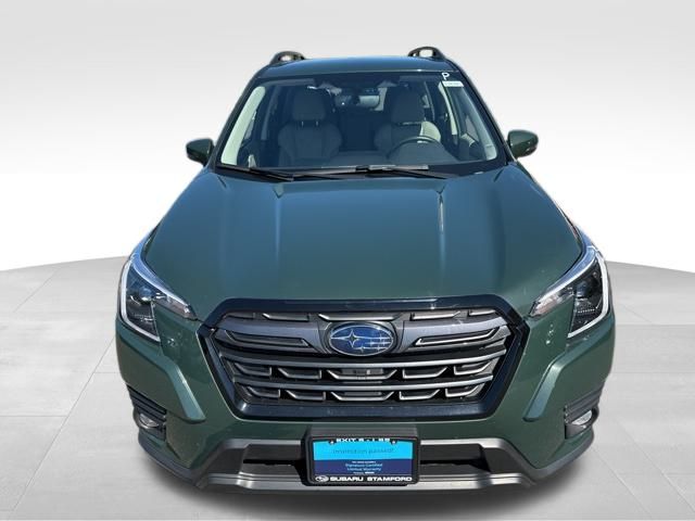 2023 Subaru Forester Limited photo 2