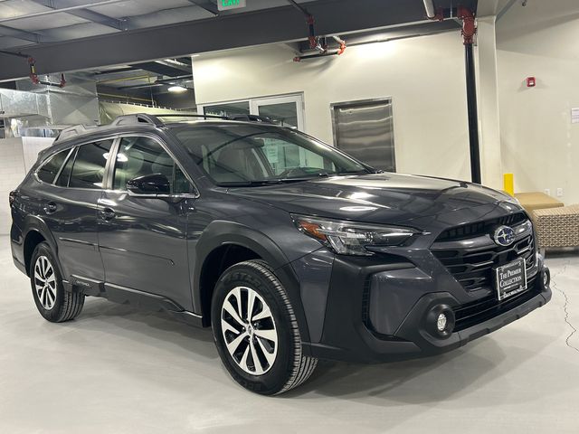 2024 Subaru Outback Premium's photo