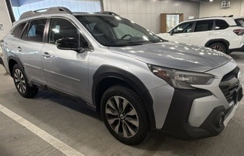 2023 Subaru Outback Limited XT's photo