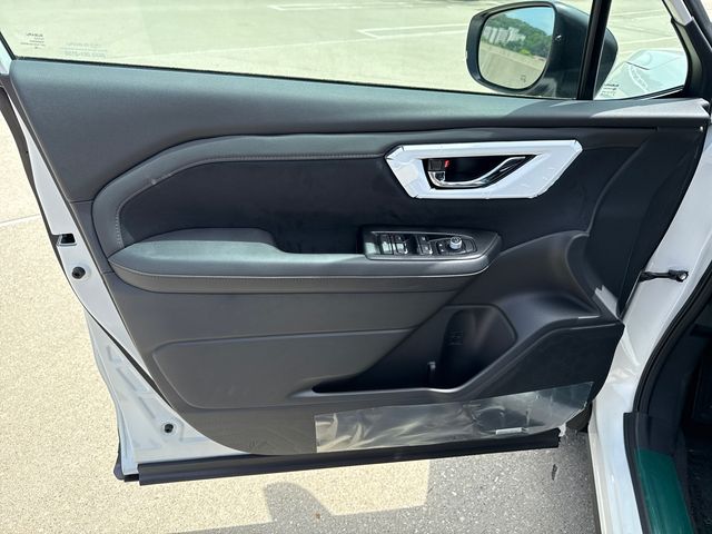2026 Subaru Forester Sport - Photo 9