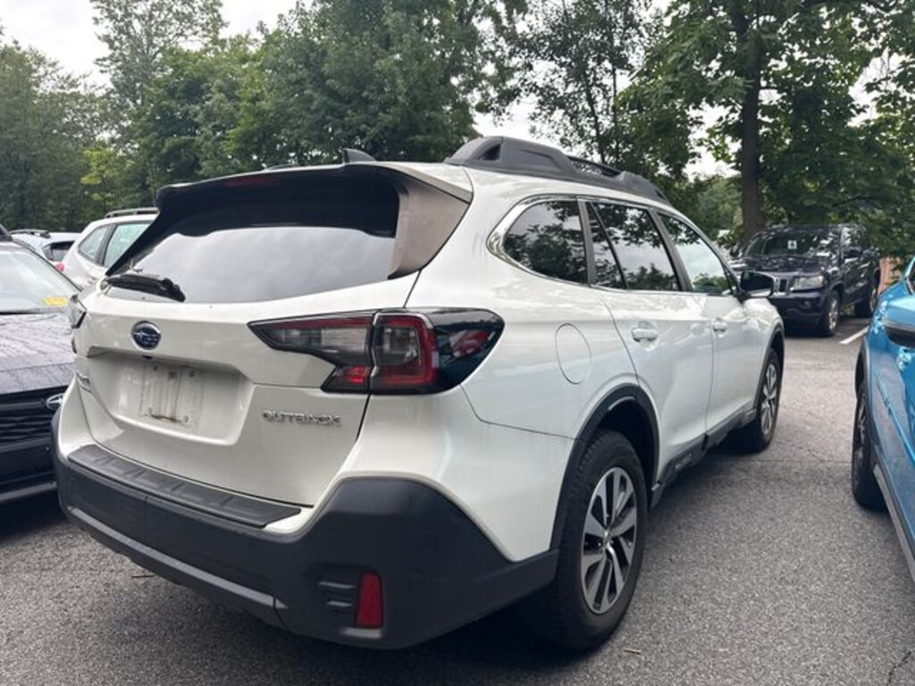 Used 2021 Subaru Outback Premium SUV